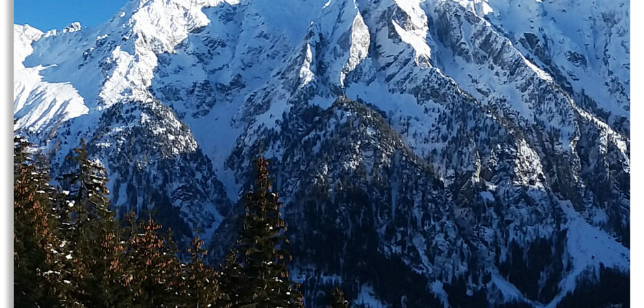 Erleben Sie ein unvergessliches Wintererlebnis im Bergell im Piz Cam, dem perfekten Hotel, um die Schönheit des Bergells auch im Winter zu entdecken!